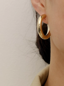 gold chunky hoops